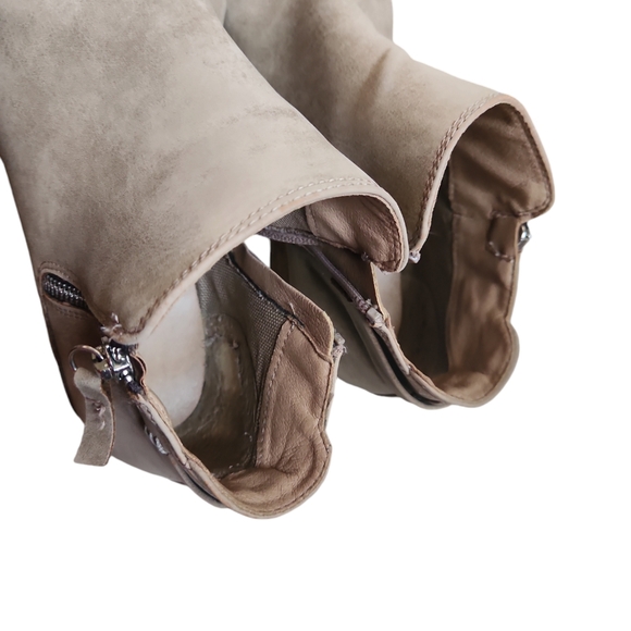 Ankle Boots - Picture 6 of 7